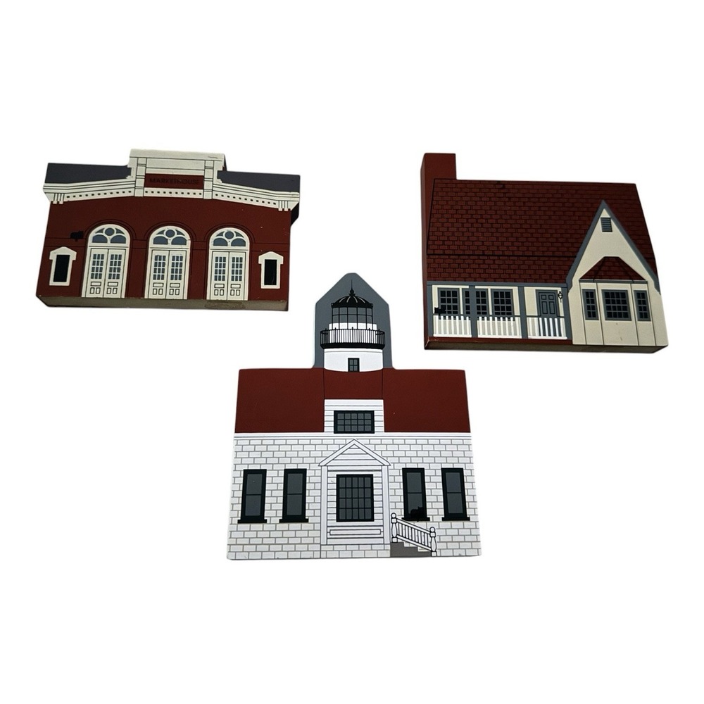 The Cat's Meow Lot of 3 Wooden Buildings Lighthouse Burton Lancaster Vintage